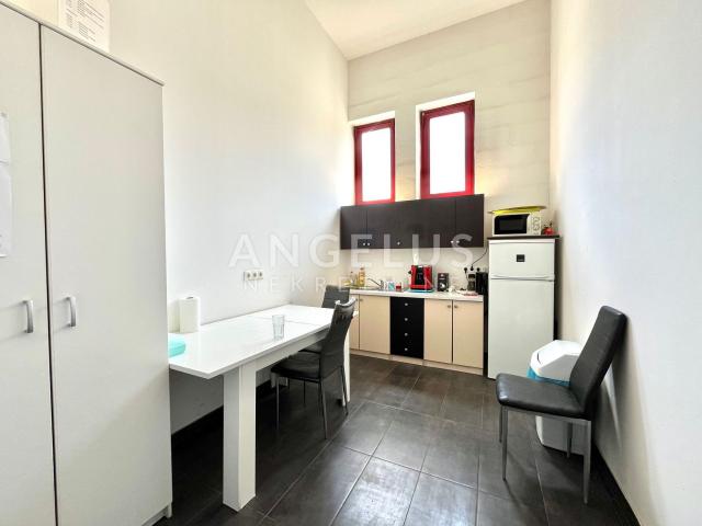 Požega - ured 100m2 sa skladištem 200m2