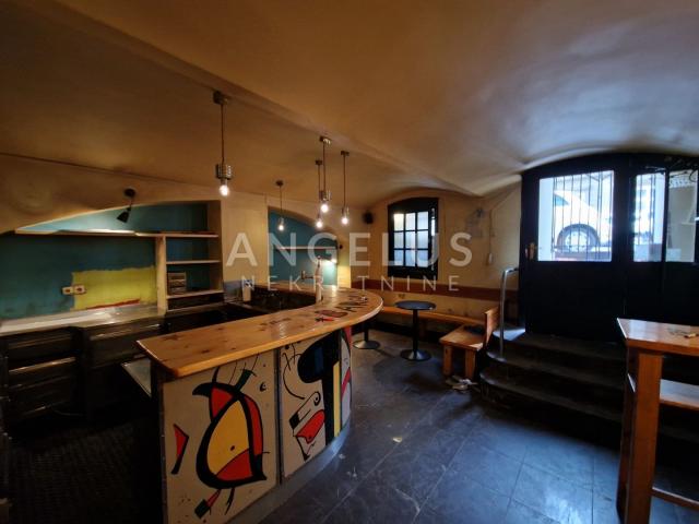 Zagreb - Donji grad  Caffe Bar 45m2  