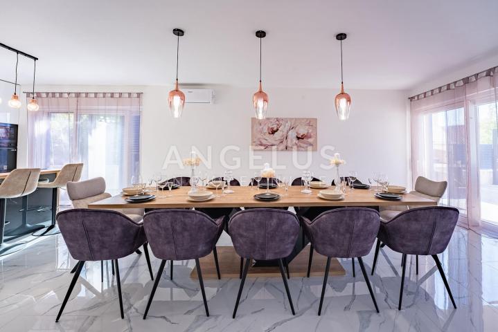 Krk, Dobrinj - Luksuzna vila s bazenom 300m2