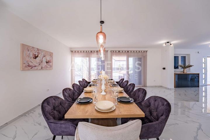Krk, Dobrinj - Luksuzna vila s bazenom 300m2