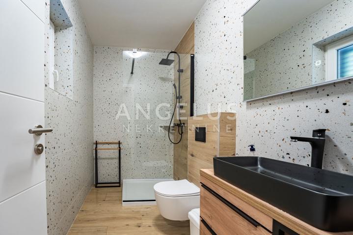 Krk, Dobrinj - Luksuzna vila s bazenom 300m2