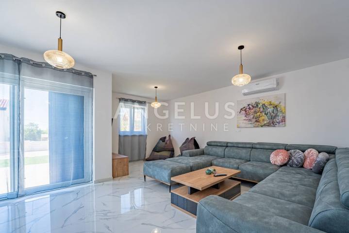 Krk, Dobrinj - Luksuzna vila s bazenom 300m2
