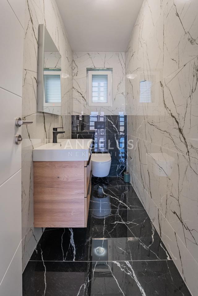 Krk, Dobrinj - Luksuzna vila s bazenom 300m2