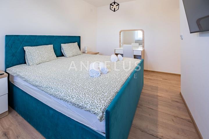Krk, Dobrinj - Luksuzna vila s bazenom 300m2