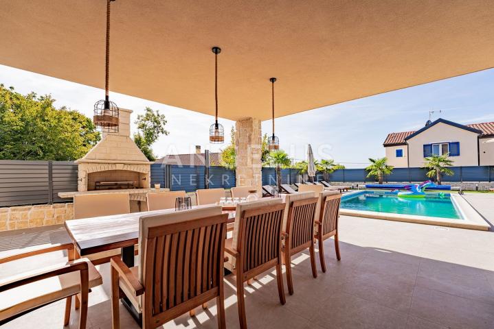 Krk, Dobrinj - Luksuzna vila s bazenom 300m2