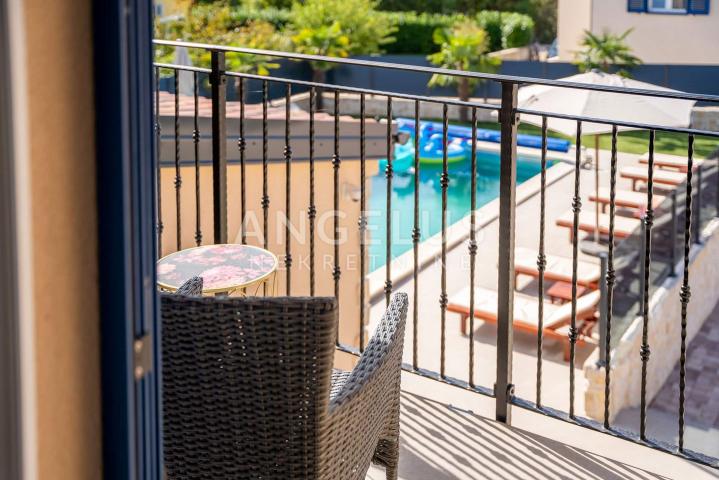 Krk, Dobrinj - Luksuzna vila s bazenom 300m2