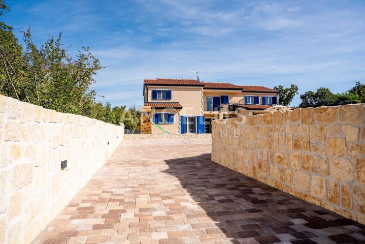 Krk, Dobrinj - Luksuzna vila s bazenom 300m2