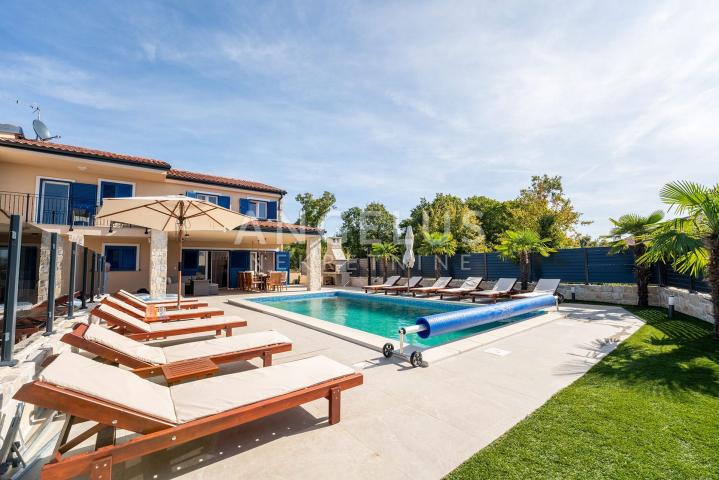 Krk, Dobrinj - Luksuzna vila s bazenom 300m2