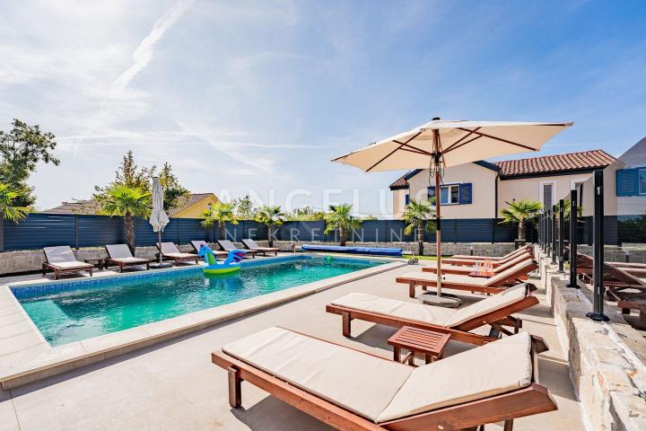 Krk, Dobrinj - Luksuzna vila s bazenom 300m2
