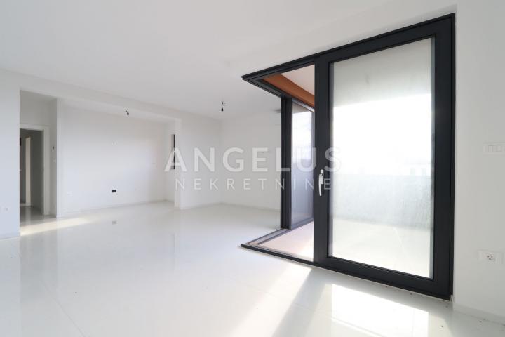 Istra, Poreč - dvoetažni stan s pogledom na more 120m2