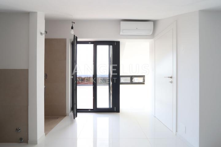 Istra, Poreč - dvoetažni stan s pogledom na more 120m2