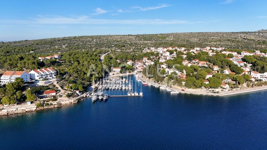 Brac, Milna - building plot with sea view, 4300 m2, FOR SALE