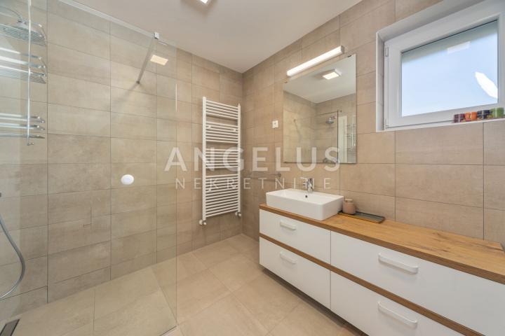 Haus Mihatovići, Poreč, 210m2