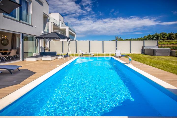 Haus Mihatovići, Poreč, 210m2