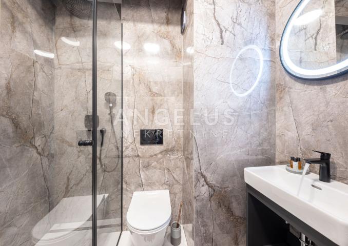 Kroatien, Trogir, Čiovo – moderne Reihenvilla, mit Swimmingpool und wunderschönem Meerblick, 282 m2