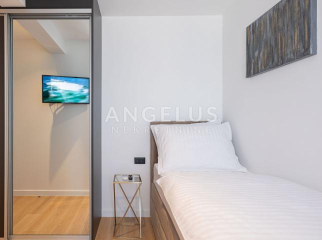 Kroatien, Trogir, Čiovo – moderne Reihenvilla, mit Swimmingpool und wunderschönem Meerblick, 282 m2