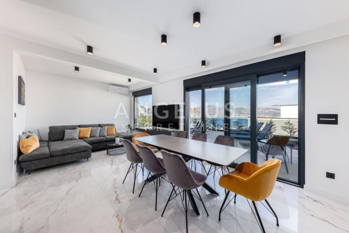 Kroatien, Trogir, Čiovo – moderne Reihenvilla, mit Swimmingpool und wunderschönem Meerblick, 282 m2