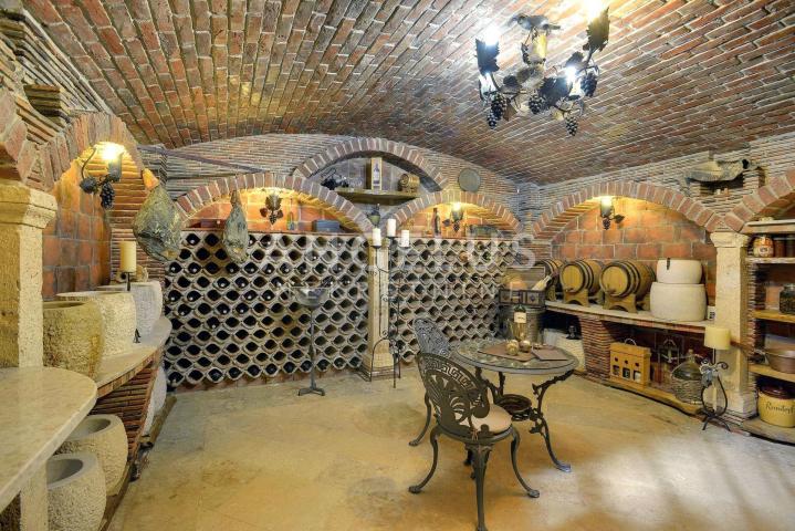 Istra, Medulin - dugoročni najam kuće s bazenom, 360m2