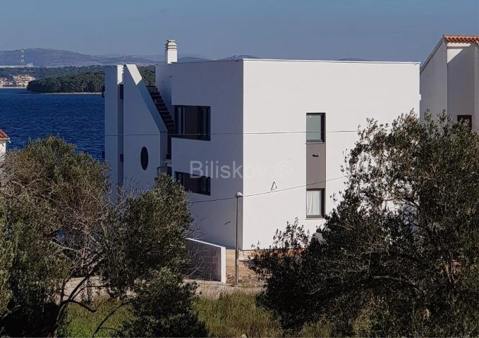 Prodaja, otok Pašman, Tkon, vila u izgradnji, 1. red do mora