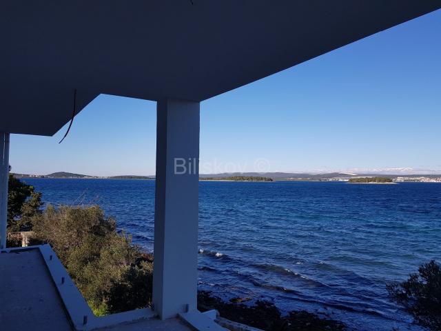 Prodaja, otok Pašman, Tkon, vila u izgradnji, 1. red do mora