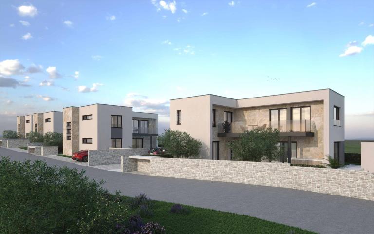 Prodaja, Istra, blizina Fažane, vila sa bazenom, parking