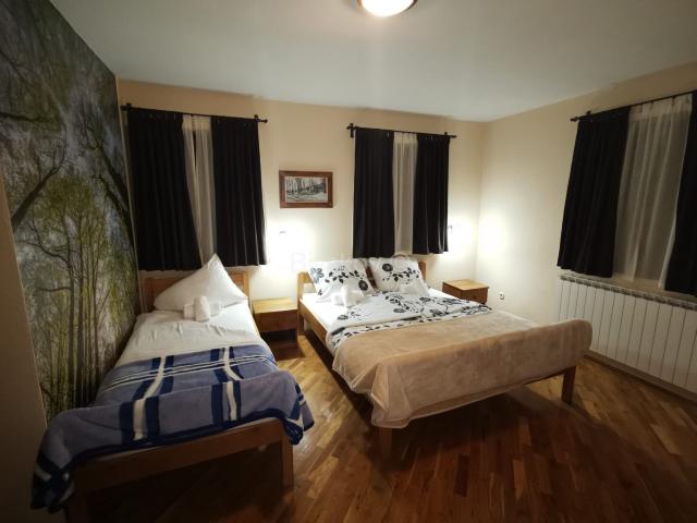 Prodaja, Otočac, Ličko Lešće, hotel 