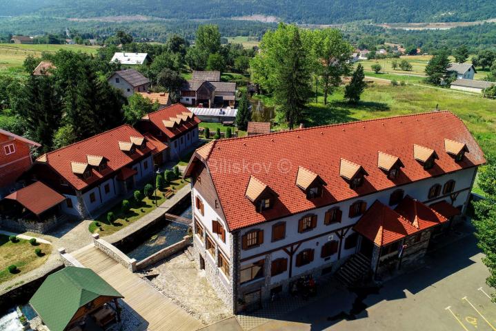 Prodaja, Otočac, Ličko Lešće, hotel 