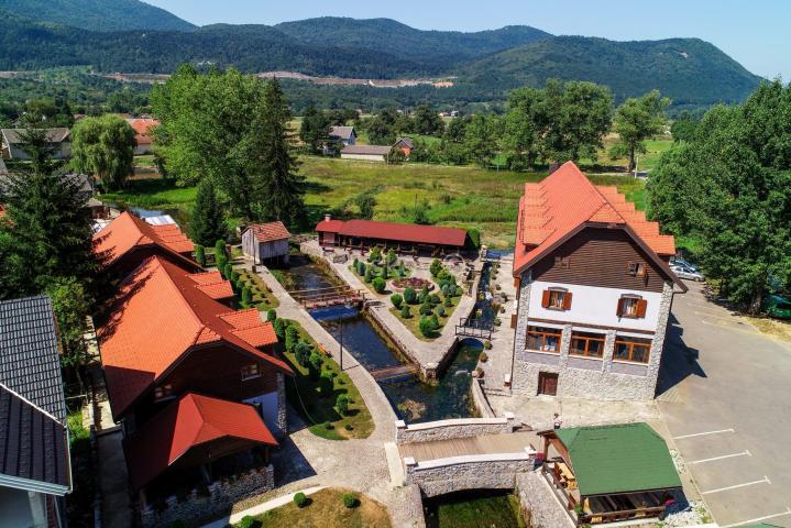 Prodaja, Otočac, Ličko Lešće, hotel 