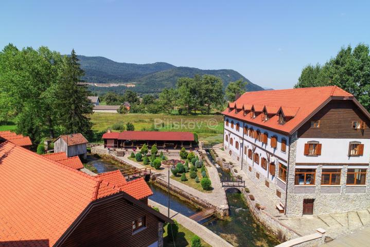 Prodaja, Otočac, Ličko Lešće, hotel 