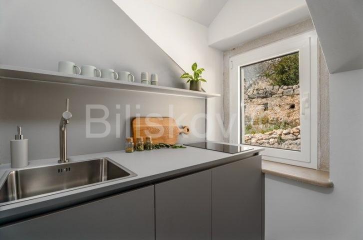 Brač, Murvica stan 20,8 m2, panoramski pogled na more