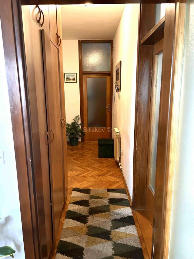 Prodaja, Zagreb, Remete, ugodan trosoban stan 107m2, VPR, terasa, GM