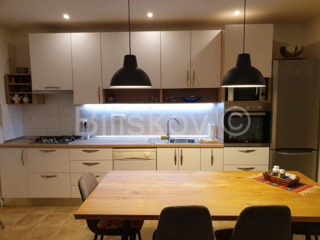 Marušići, apartmanska kuća 