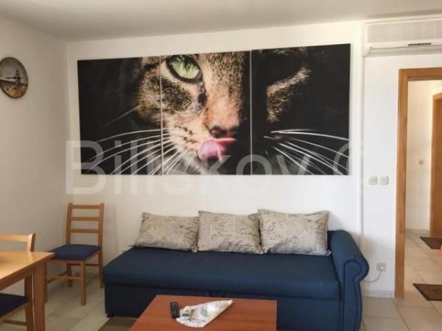 Prodaje se apartmanska kuća uz more – Mirca, otok Brač