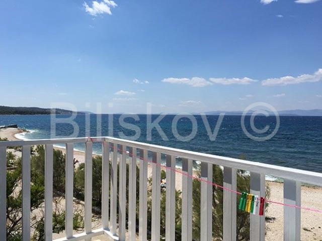 Prodaje se apartmanska kuća uz more – Mirca, otok Brač