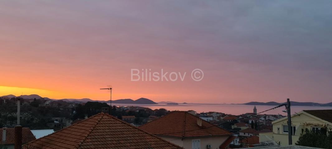 Prodaja, Pakoštane, trosoban stan, pogled na more, parking