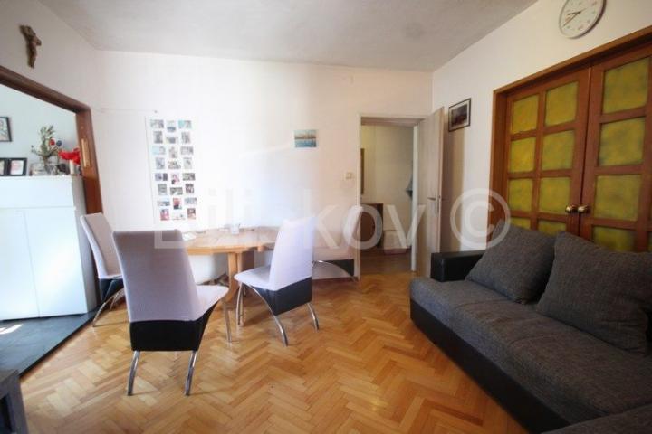 Split, Neslanovac, prodaja 3 soban stan 100 m2, 2 parkinga