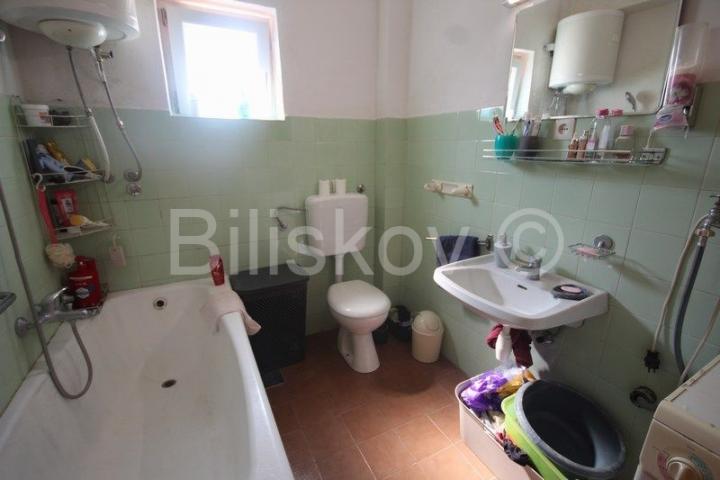 Split, Neslanovac, prodaja 3 soban stan 100 m2, 2 parkinga