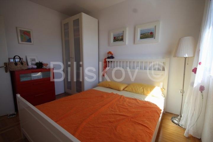 Brač, Supetar prodaja dvosoban stan 42 m2, ostava
