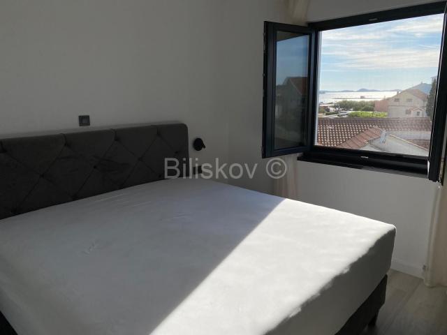 Prodaja, Vodice, Srima, stambeni  objekt sa 5 apartmana