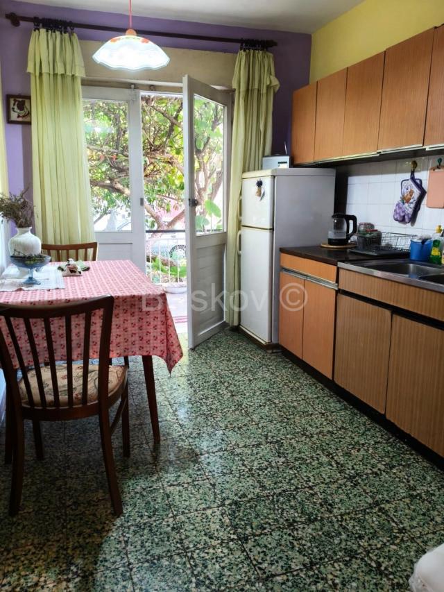 Prodaja, Trogir, centar, dvojna kuća na 2 etaže, okućnica