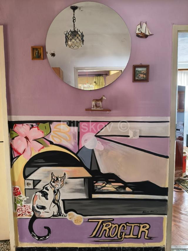 Prodaja, Trogir, centar, dvojna kuća na 2 etaže, okućnica