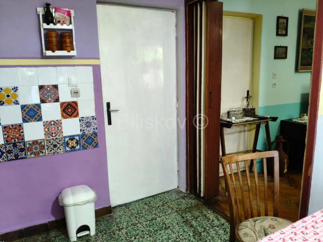 Prodaja, Trogir, centar, dvojna kuća na 2 etaže, okućnica