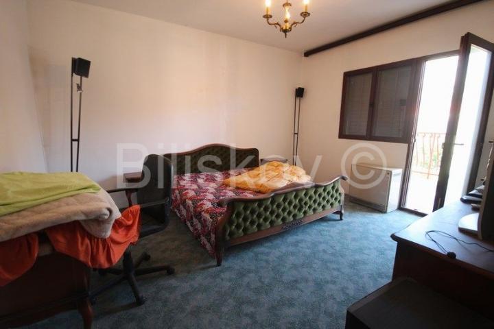 Omiš, Tugare prodaja samostojeća kuća 200 m2