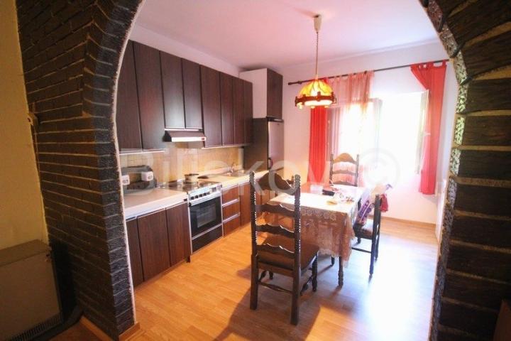 Omiš, Tugare prodaja samostojeća kuća 200 m2
