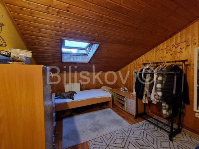Šibenik, Grad prodaja dvoetažni  trosoban stan, terasa
