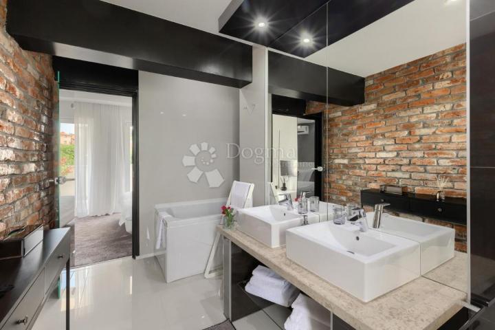 VILA SA VLASTITIM WELLNESS CENTROM U ROVINJU
