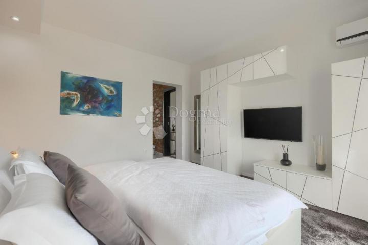 VILA SA VLASTITIM WELLNESS CENTROM U ROVINJU
