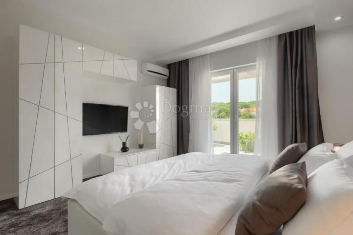 VILA SA VLASTITIM WELLNESS CENTROM U ROVINJU