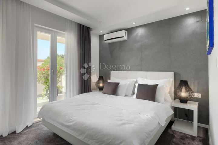 VILA SA VLASTITIM WELLNESS CENTROM U ROVINJU