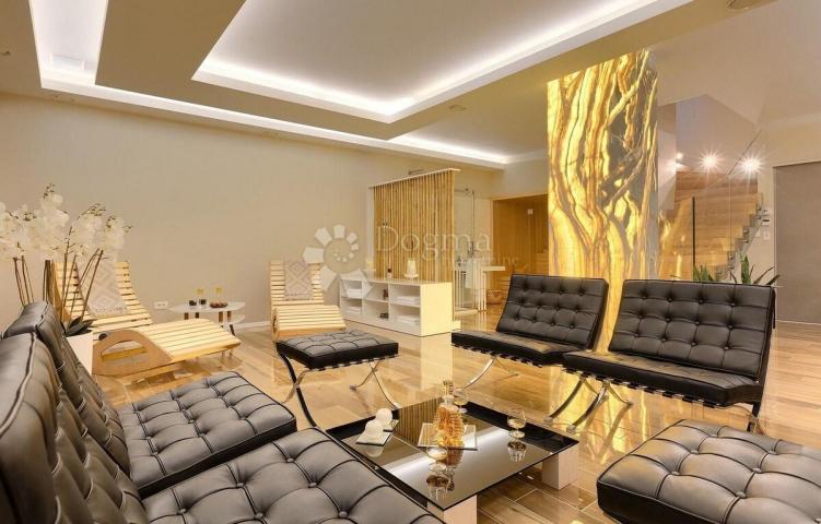 VILA SA VLASTITIM WELLNESS CENTROM U ROVINJU